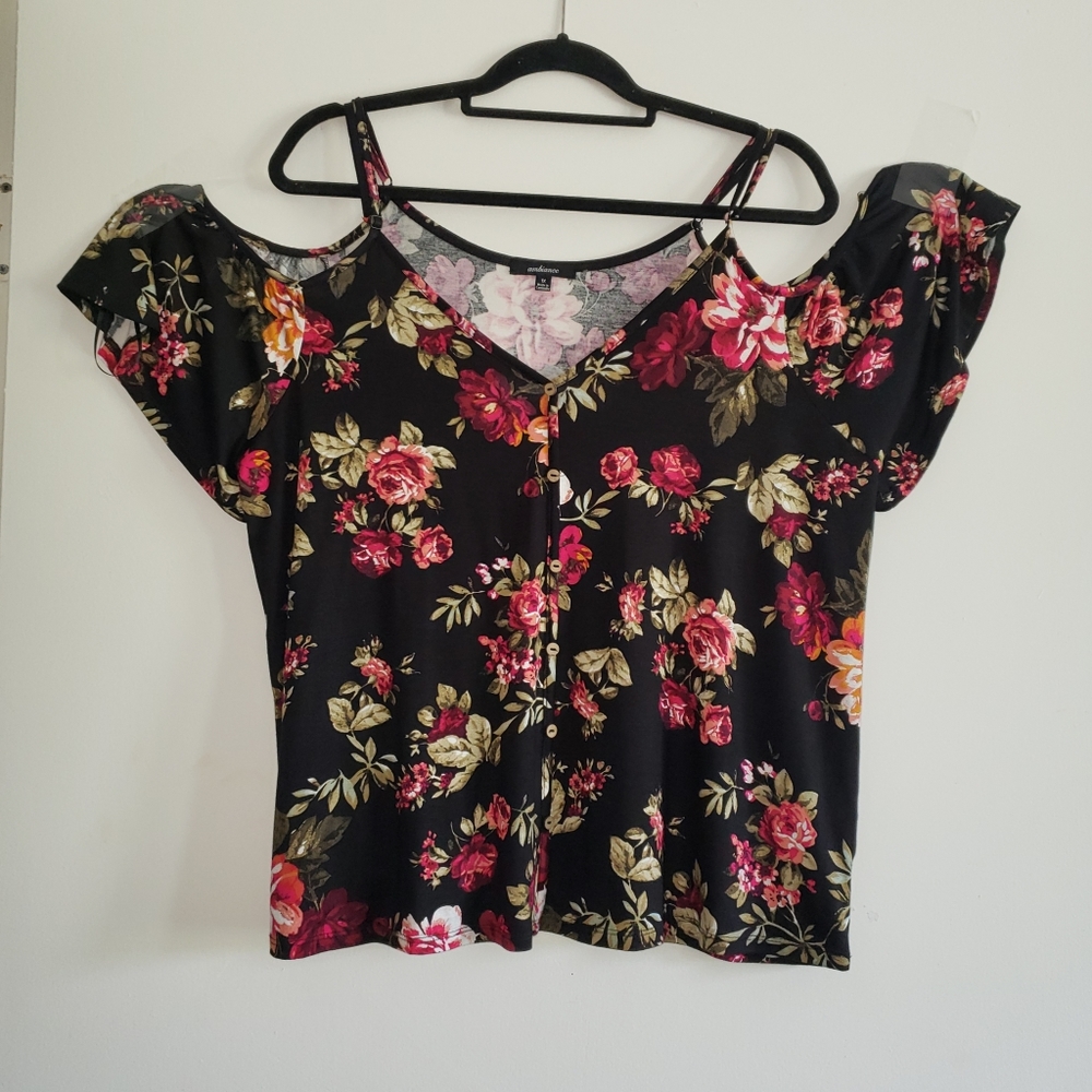 Fashion Nova So Fresh Cold Shoulder Top NWOT 1X - Picture 9 of 10